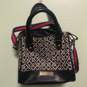 Tommy Hilfiger bag